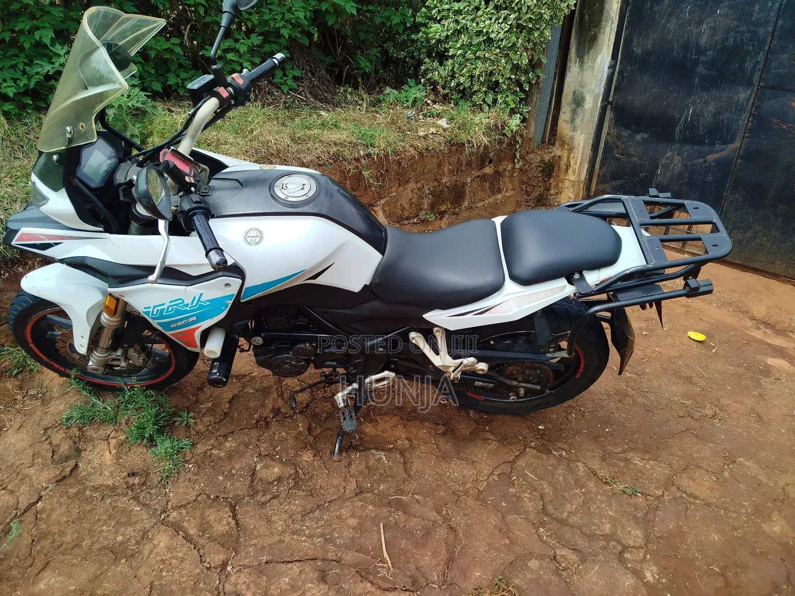 Benelli 2020 White