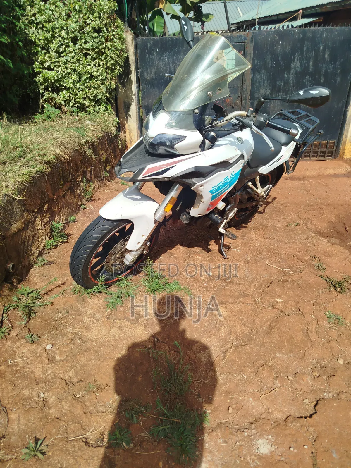 Benelli 2020 White