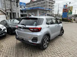 Toyota Raize 1.0 FWD 2020 Silver
