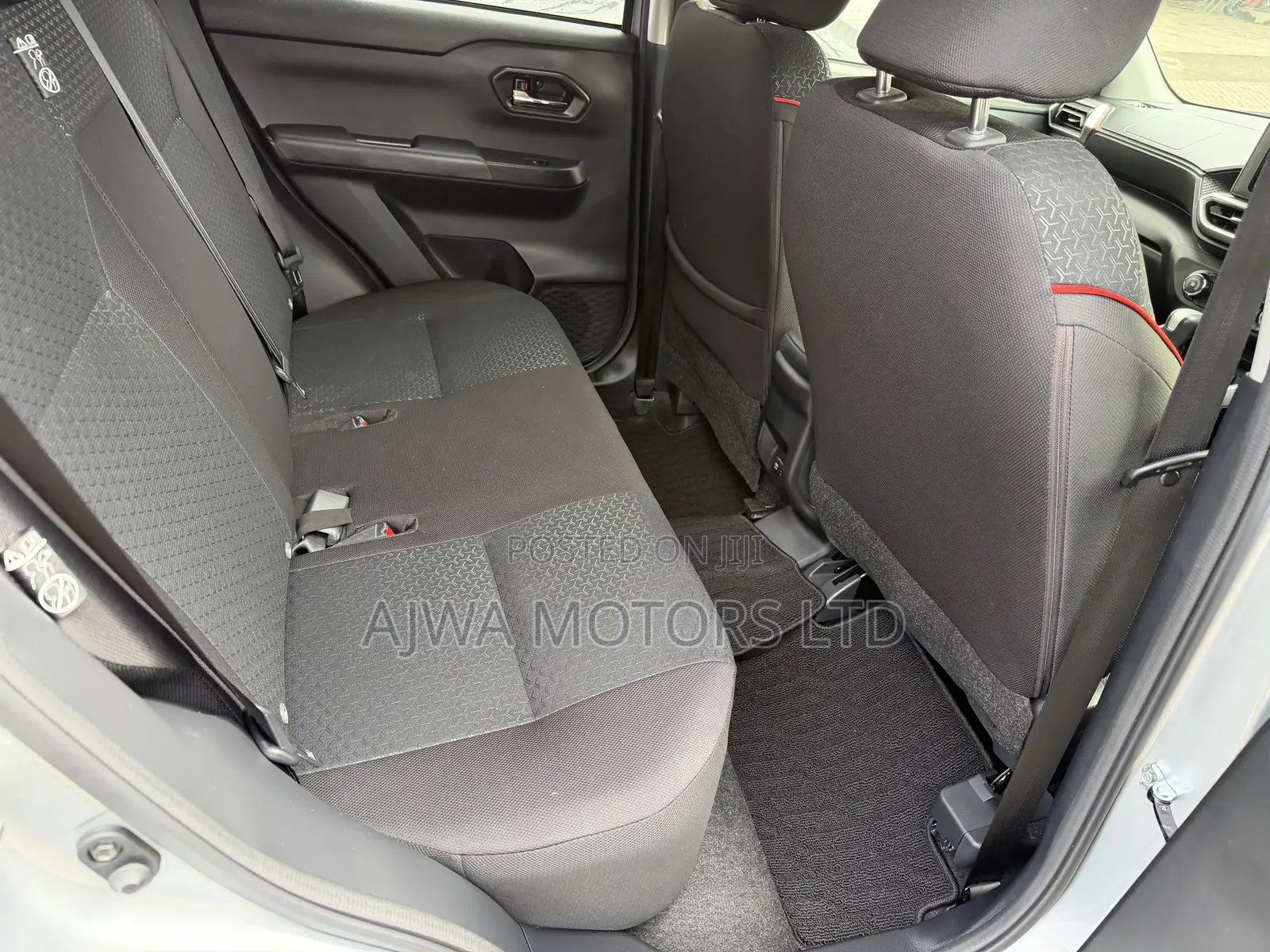 Toyota Raize 1.0 FWD 2020 Silver