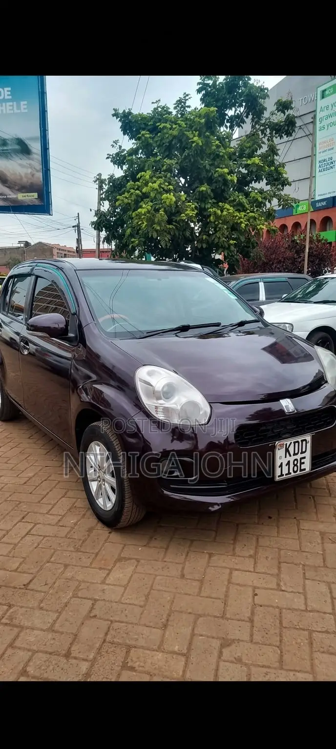 Toyota Passo 1.3 FWD 2014 Purple