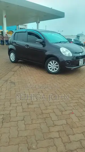 Toyota Passo 1.3 FWD 2014 Purple