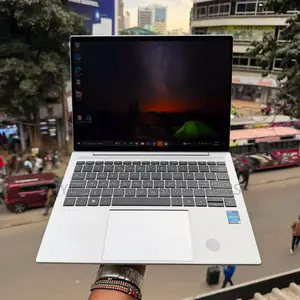Laptop HP Dragonfly G3 16GB Intel Core i7 SSD 512GB