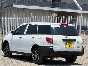 Nissan Advan 2015 White