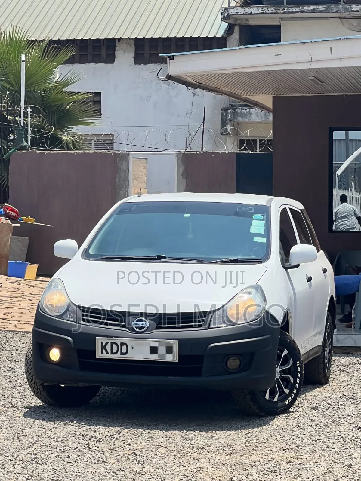 Nissan Advan 2015 White