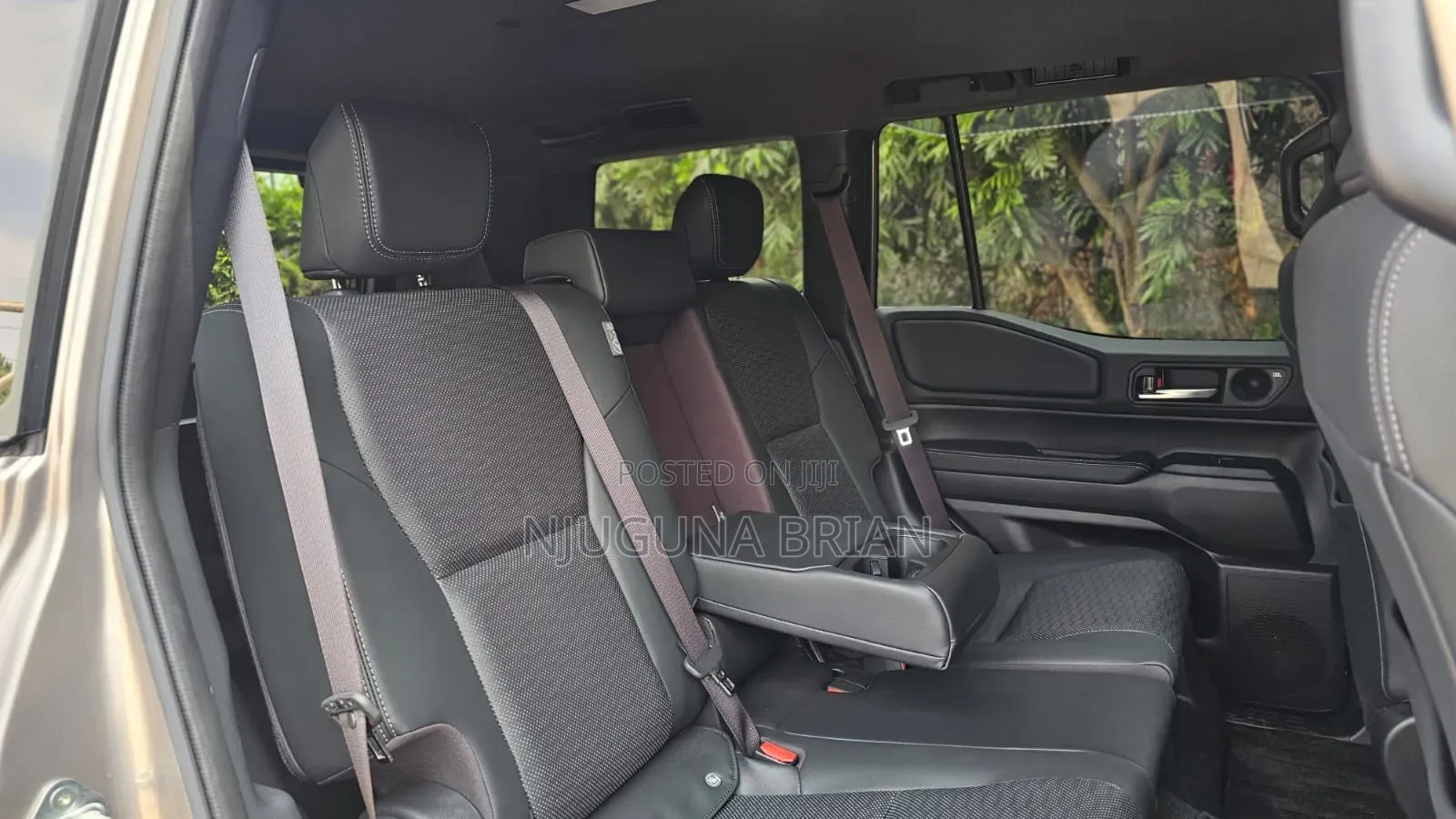Toyota Land Cruiser Prado 2.8 2024 Gold