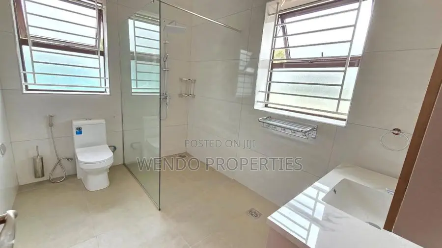 4bdrm Villa in Karen C for rent