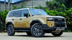 Toyota Land Cruiser Prado 2.8 2024 Gold