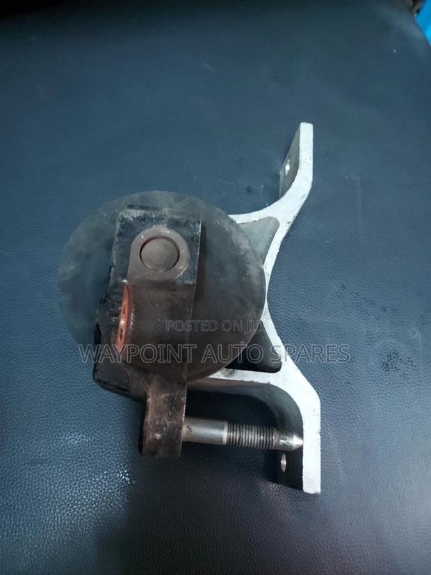 Nissan Murano Engine Mount - thumbnail 2