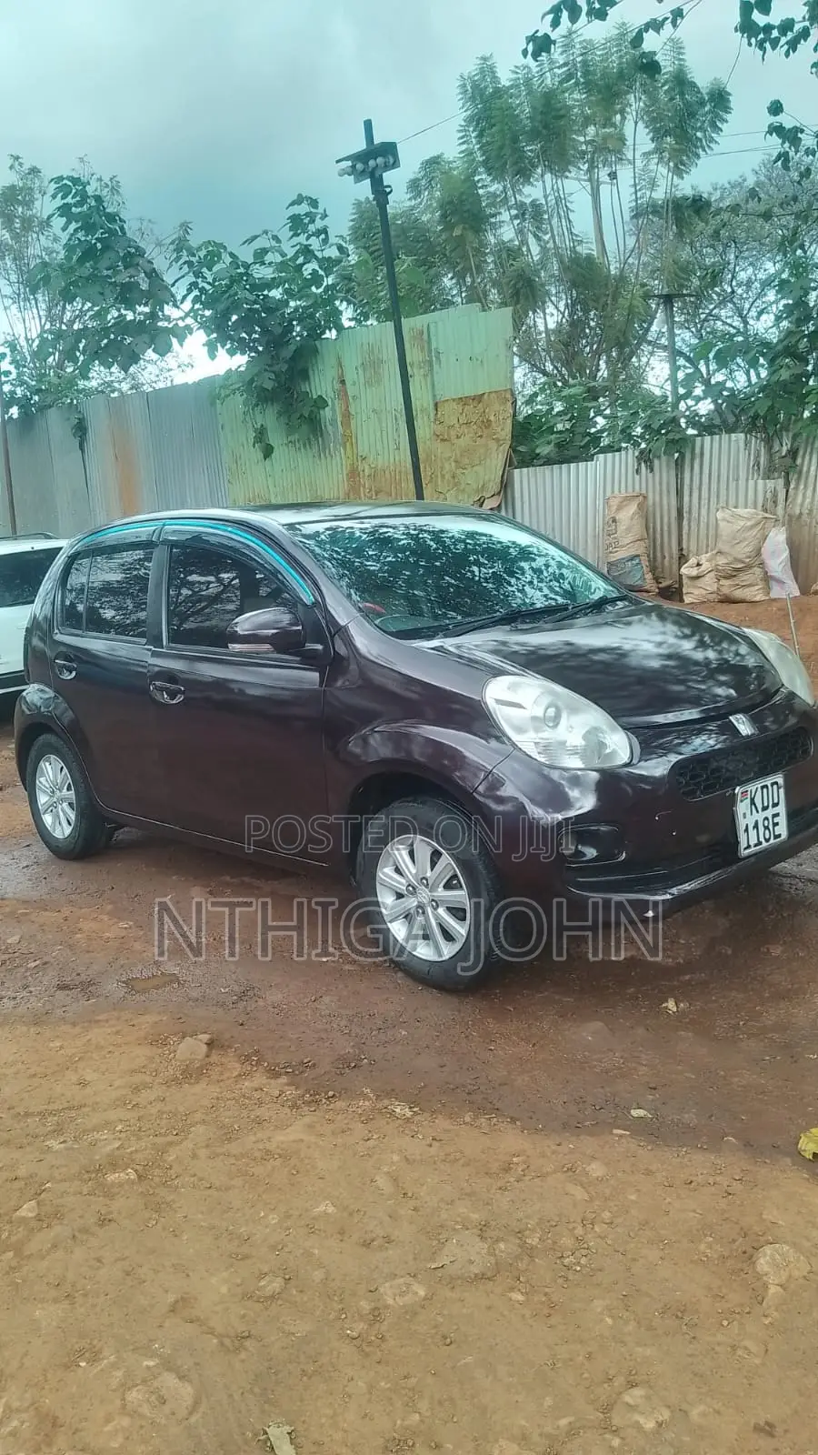 Toyota Passo 1.3 FWD 2014 Purple