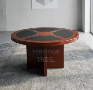 Office Boardroom Table : Imported Round Meeting Table