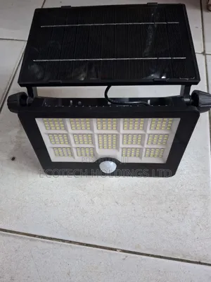 200wts Solar Sensor Floodlight Inbuilt