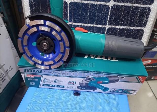 Powerful Corded 900w Total Angle Grinder - main view