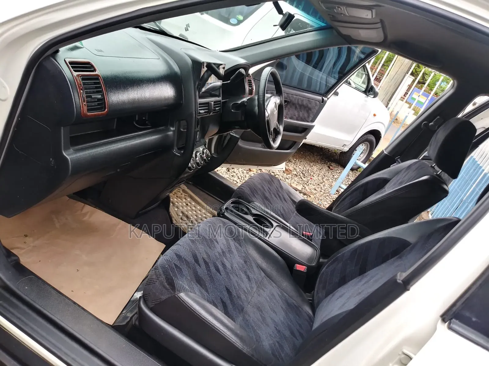 Honda CR-V 2004 White