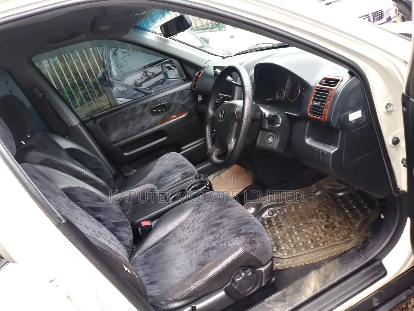 Honda CR-V 2004 White