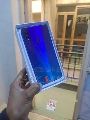 Mobile Phone 128 GB Red