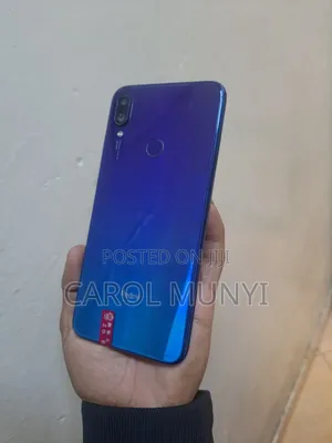 Mobile Phone 128 GB Red