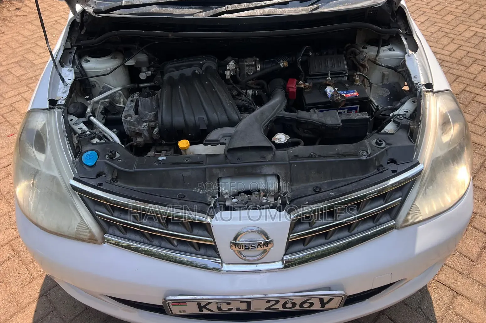 Nissan Tiida 2009 White