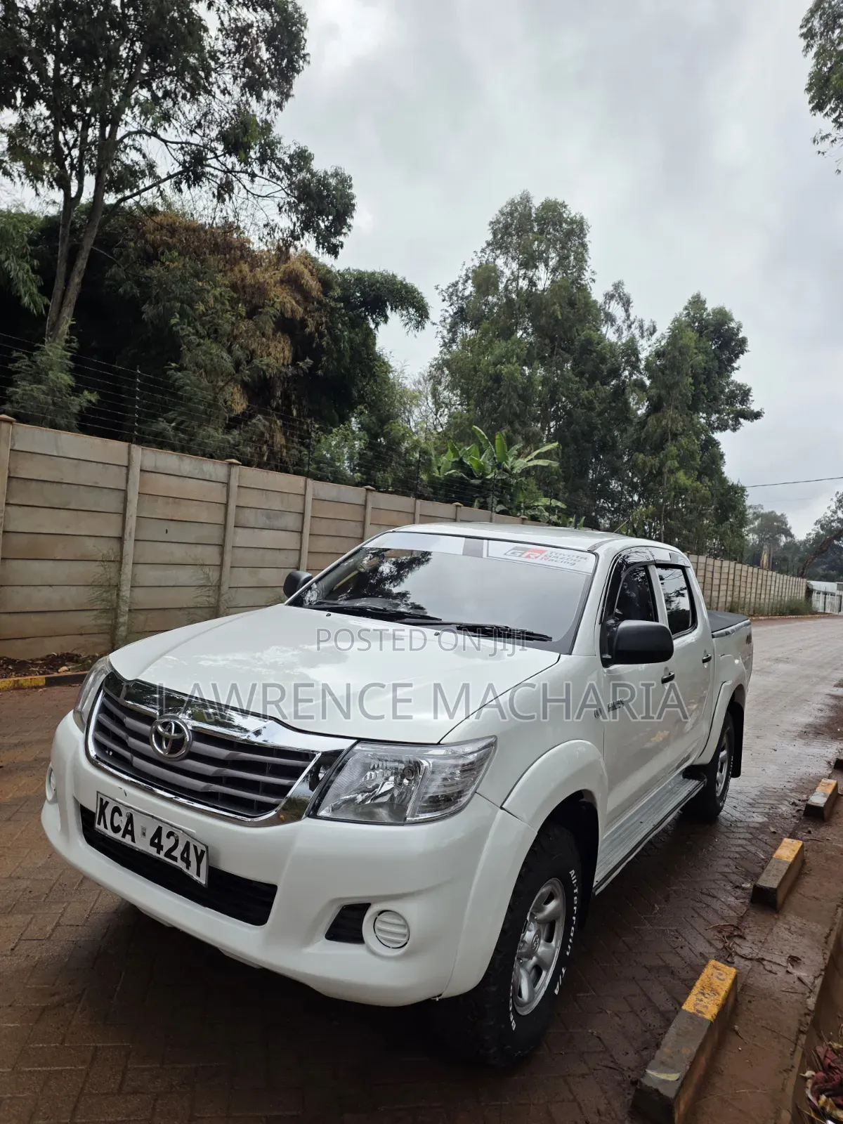 Toyota Hilux 2014 White