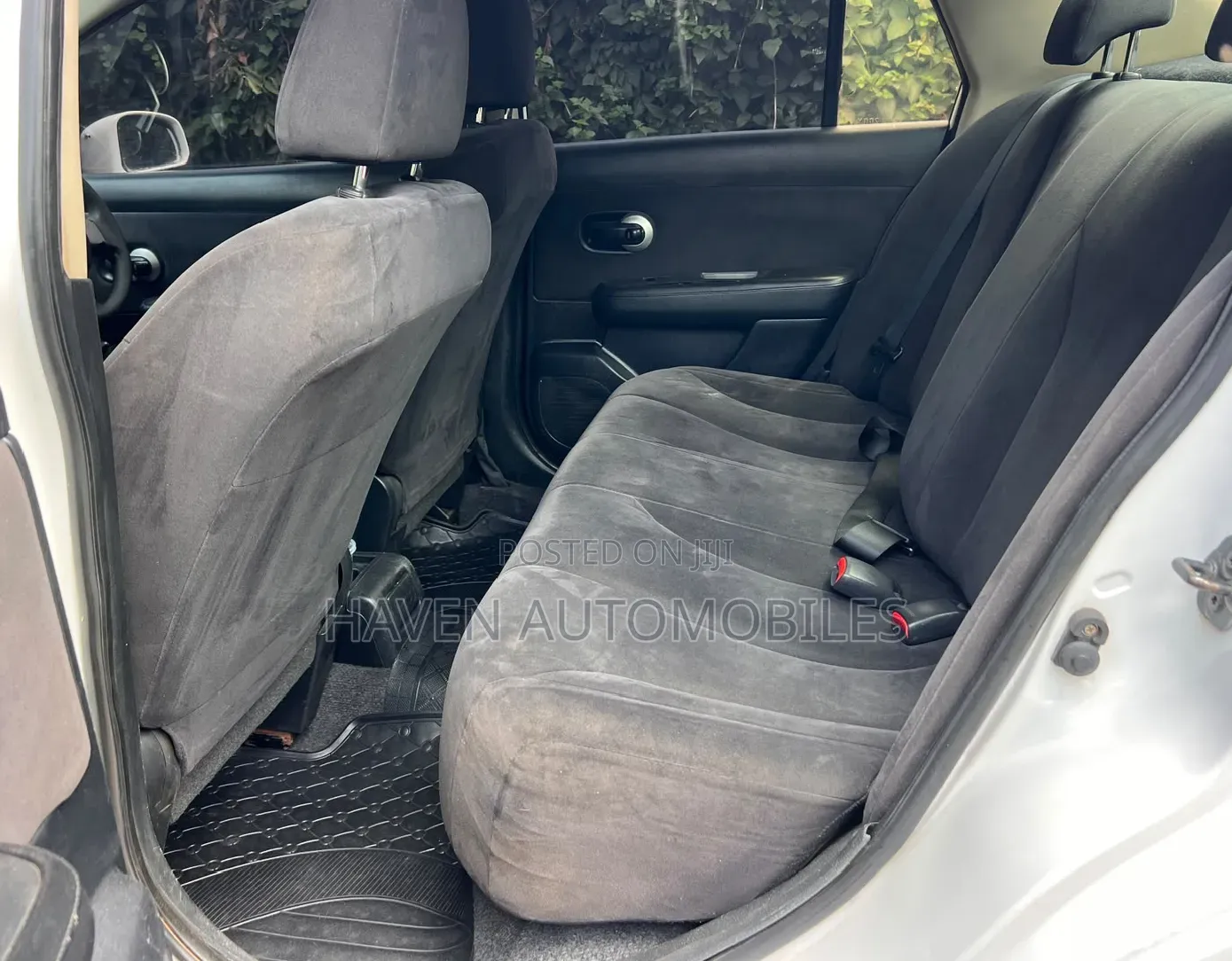 Nissan Tiida 2009 White
