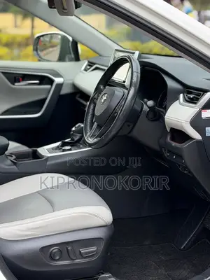 Toyota RAV4 2019 White