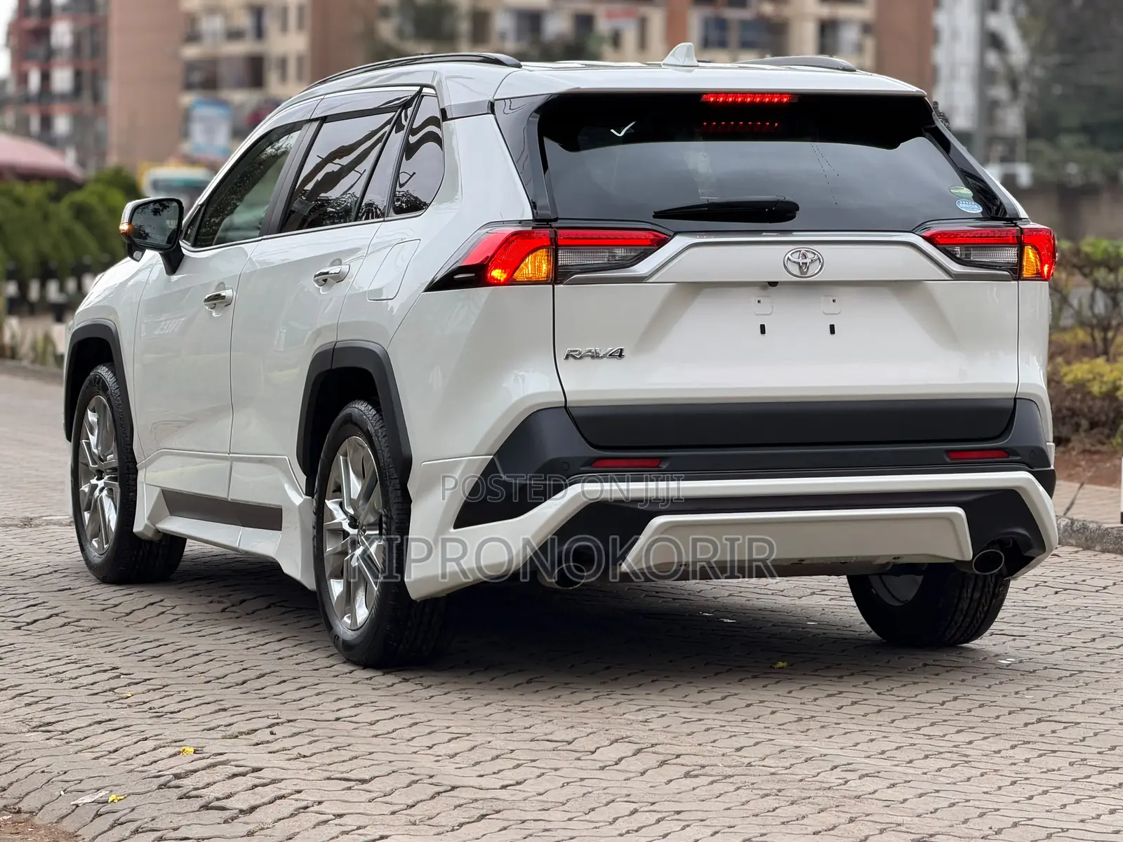 Toyota RAV4 2019 White