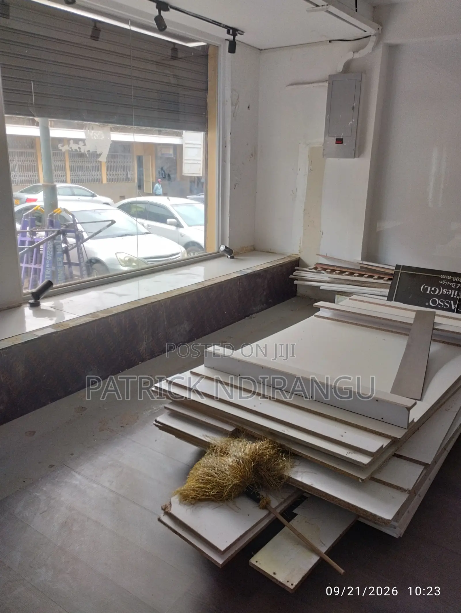 Shop Space to Let