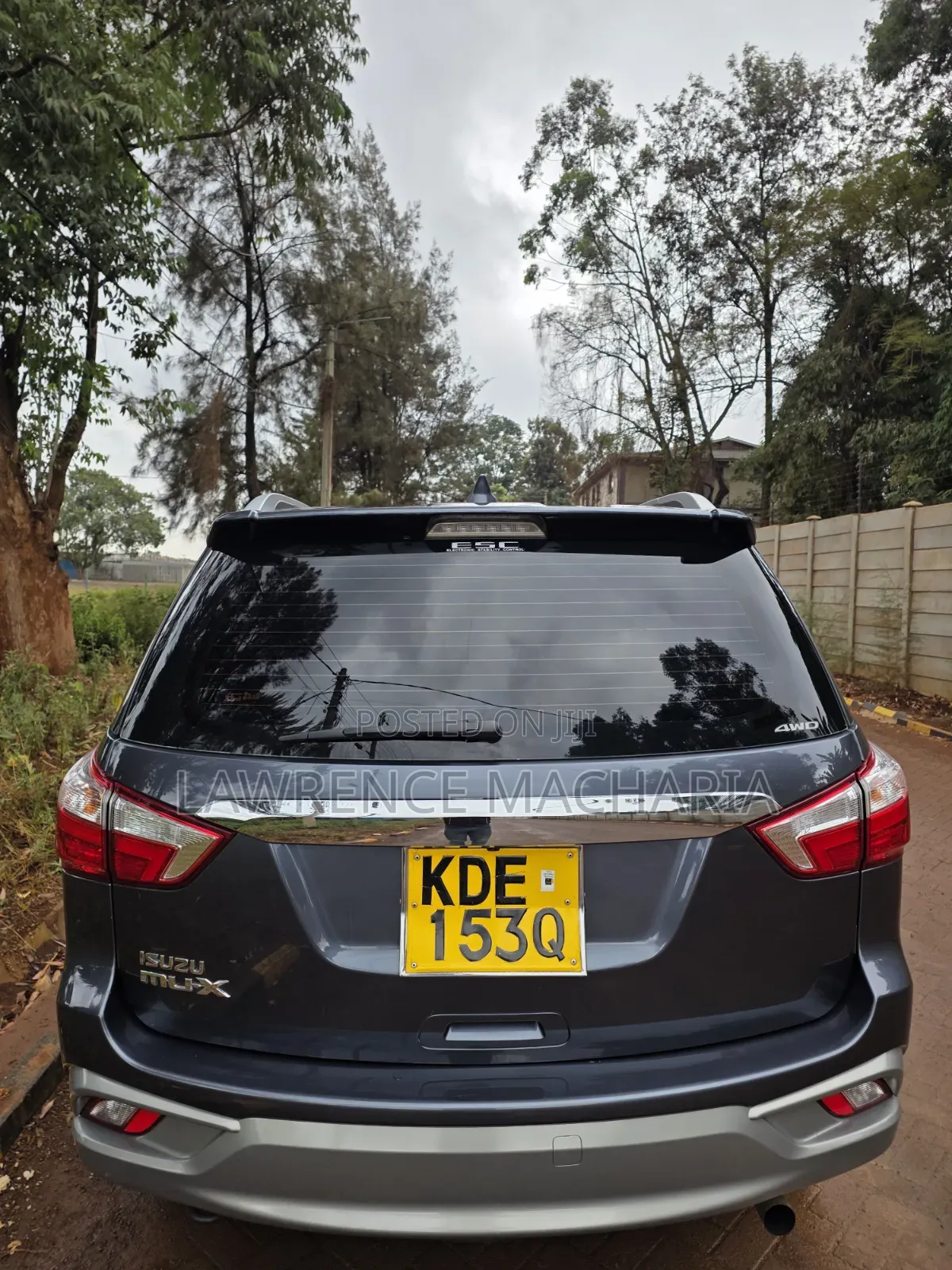 Isuzu MU-X 2021 Gray