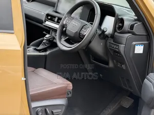 Toyota Land Cruiser Prado 2.8 2024 Beige