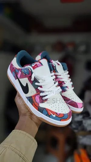 Nike SB Dunks "Parra" Sneakers