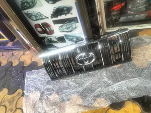Toyota Prado Grill