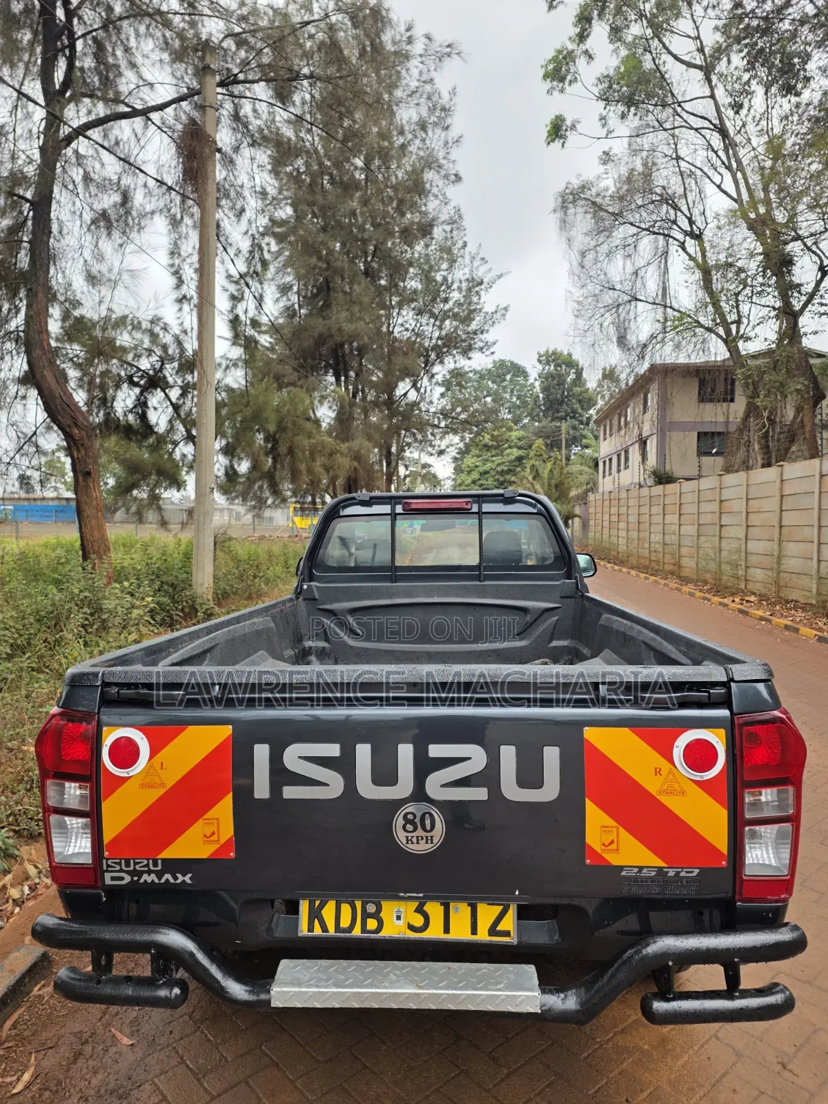 Isuzu D-MAX 2021 Gray