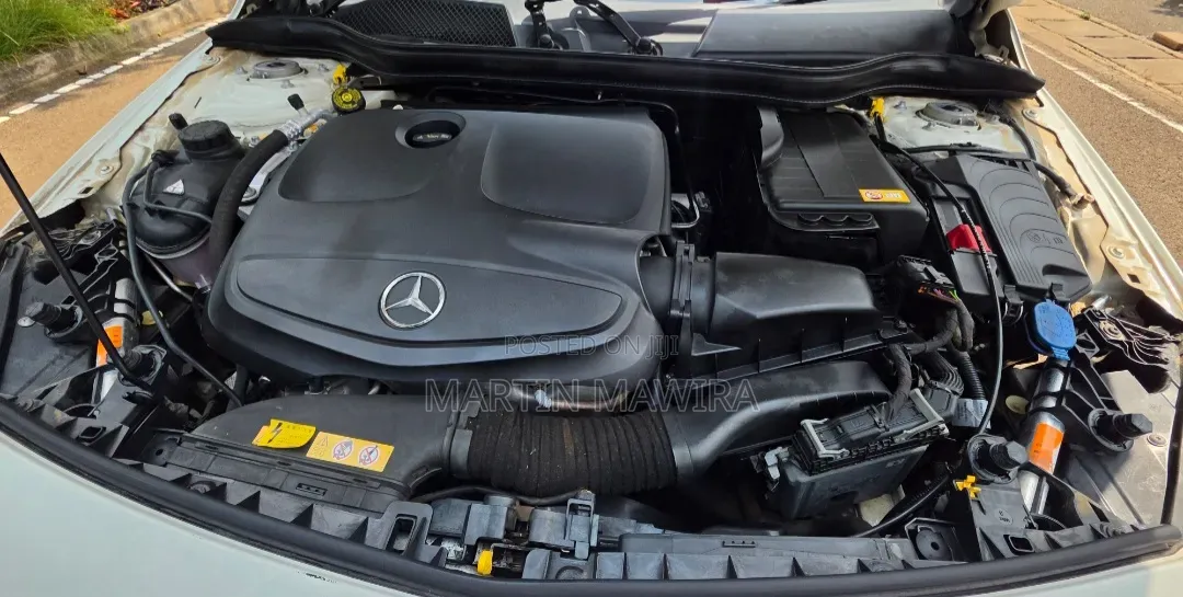 Mercedes-Benz A-Class 2014 Silver