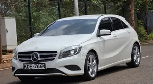 Mercedes-Benz A-Class 2014 Silver
