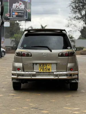 Mazda Demio 2006 Gold