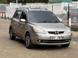 Mazda Demio 2006 Gold