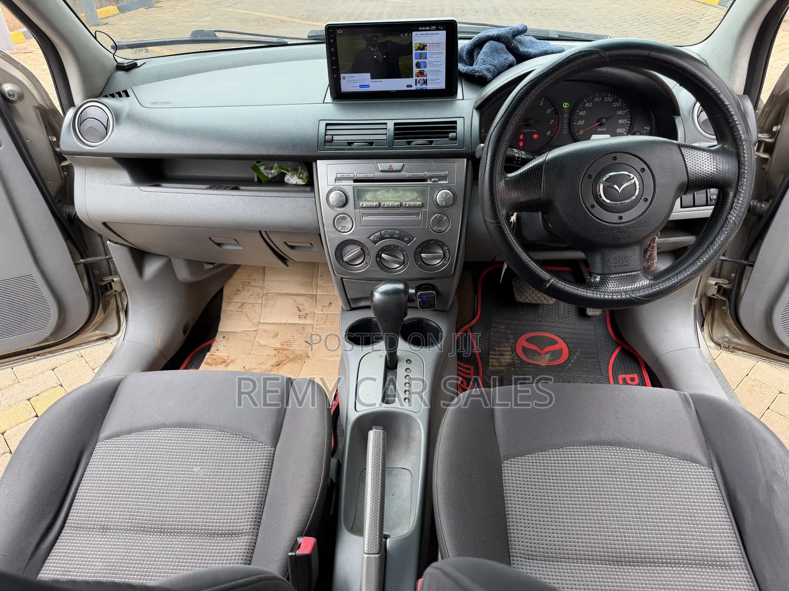 Mazda Demio 2006 Gold