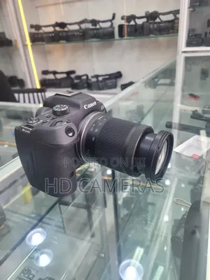 Canon Eos R7