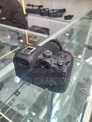 Canon Eos R7
