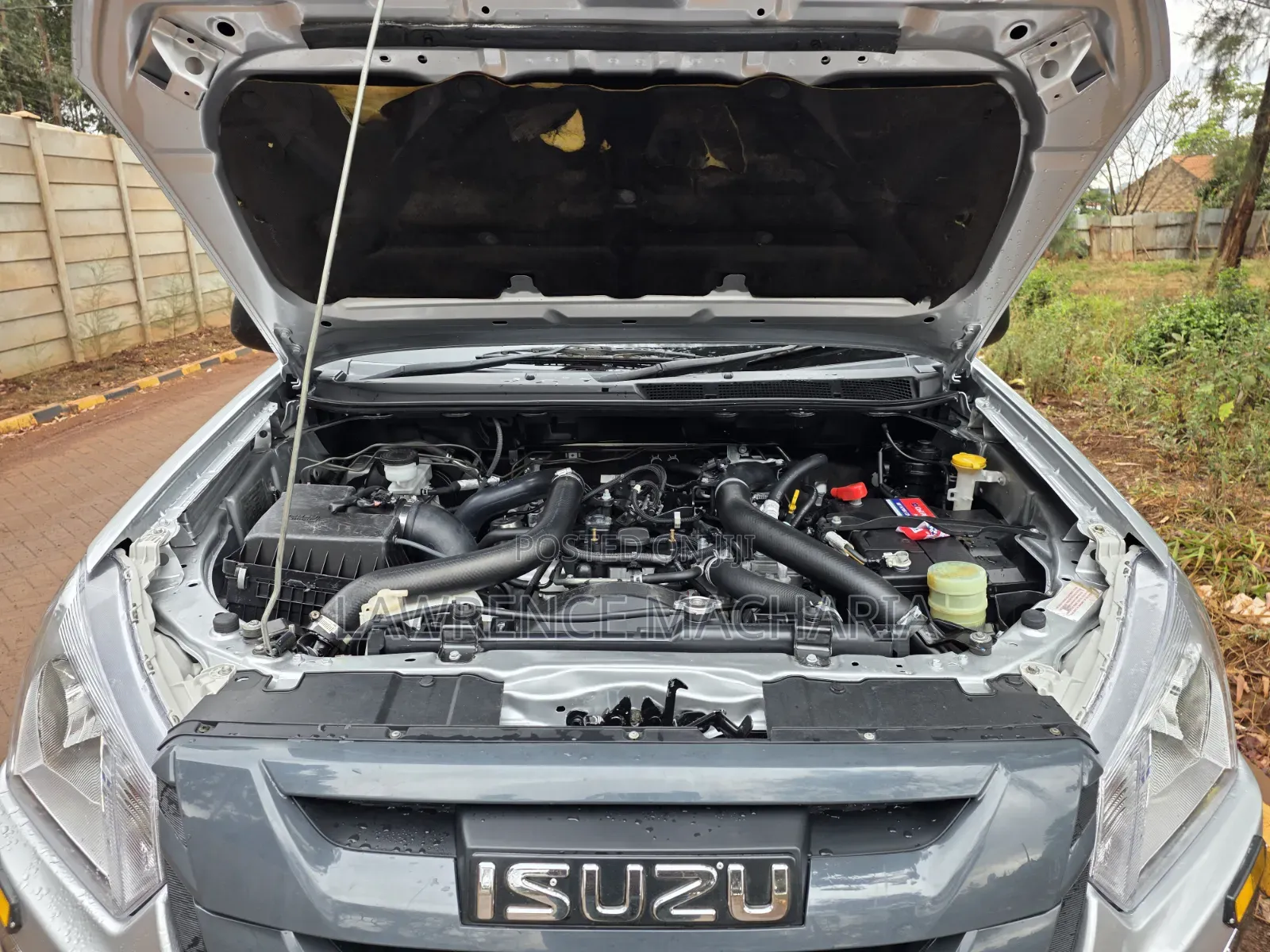 Isuzu D-MAX 2023 Silver