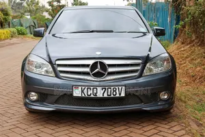 Mercedes-Benz C180 2011 Gray