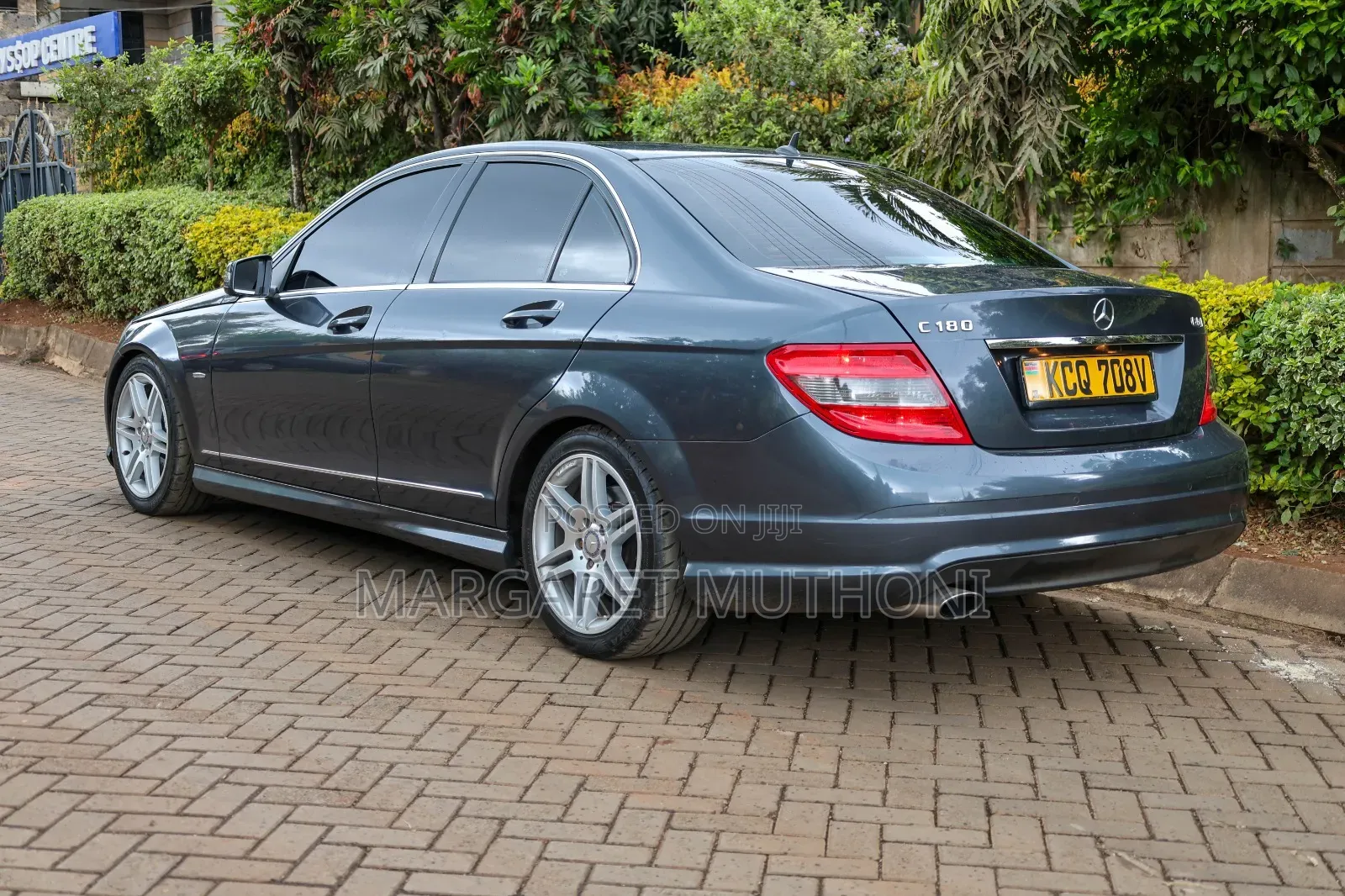 Mercedes-Benz C180 2011 Gray