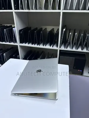 Laptop Apple MacBook Air 2018 8GB Intel Core i5 SSD 256GB