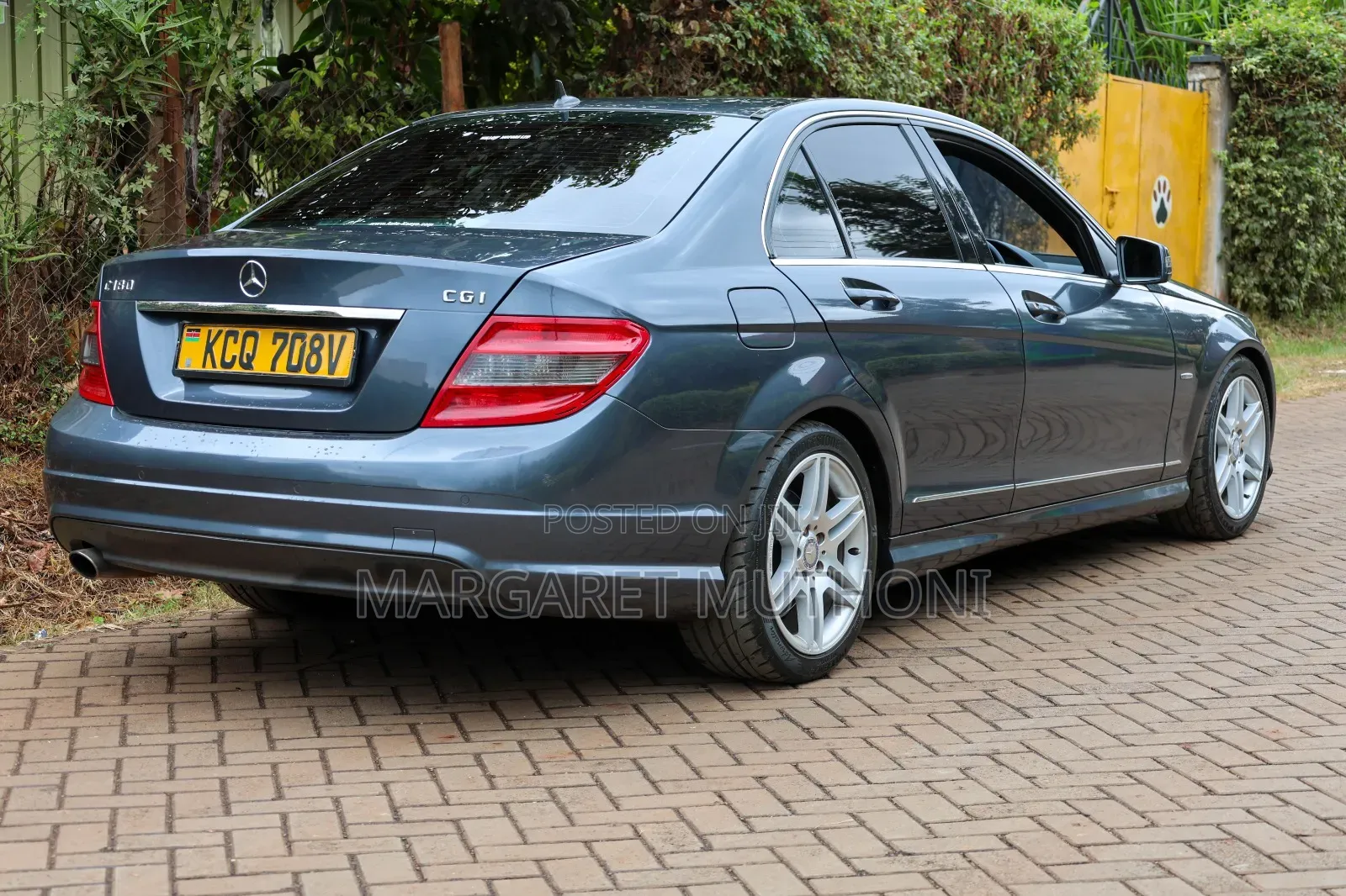 Mercedes-Benz C180 2011 Gray