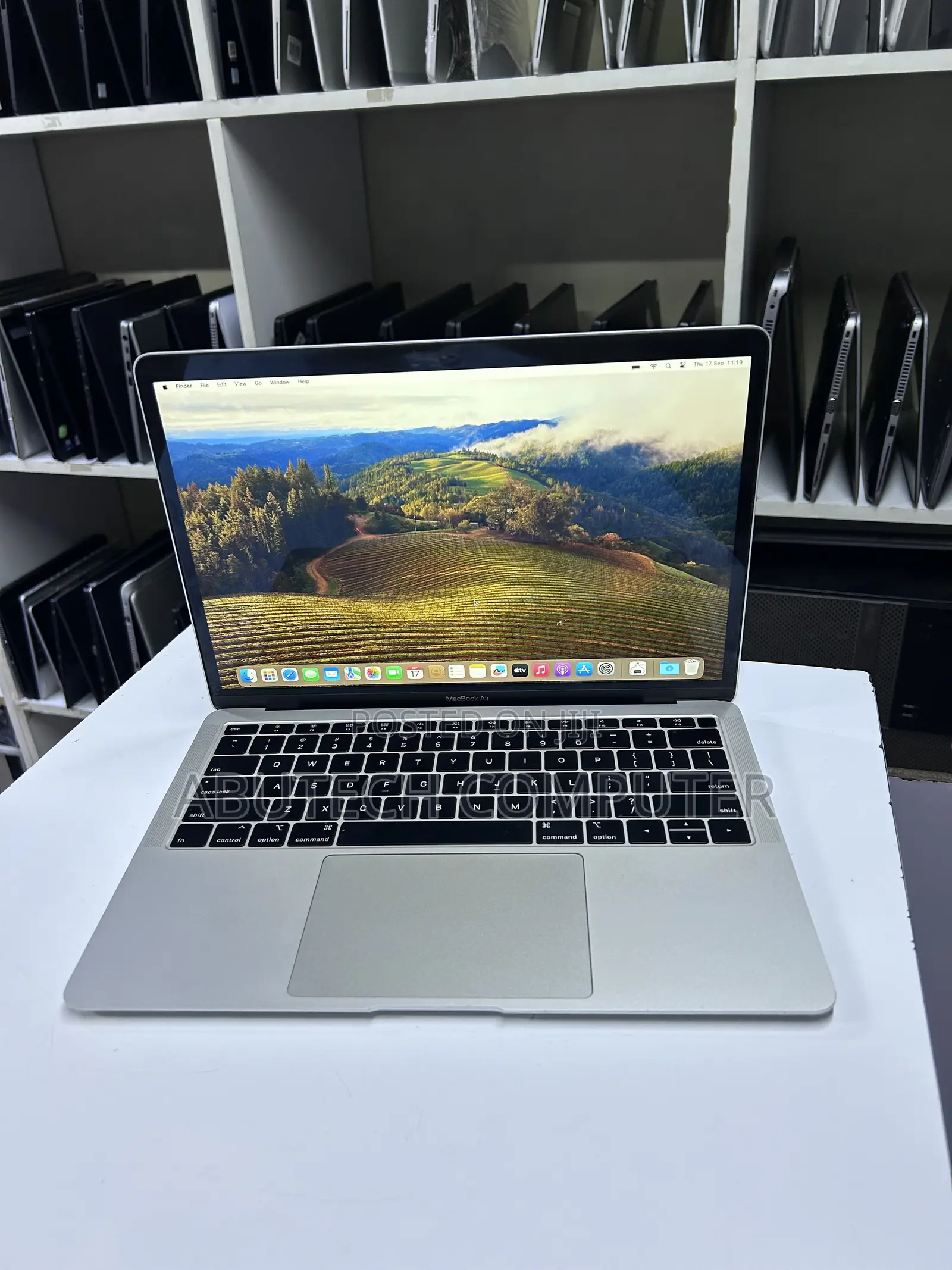 Laptop Apple MacBook Air 2018 8GB Intel Core i5 SSD 256GB