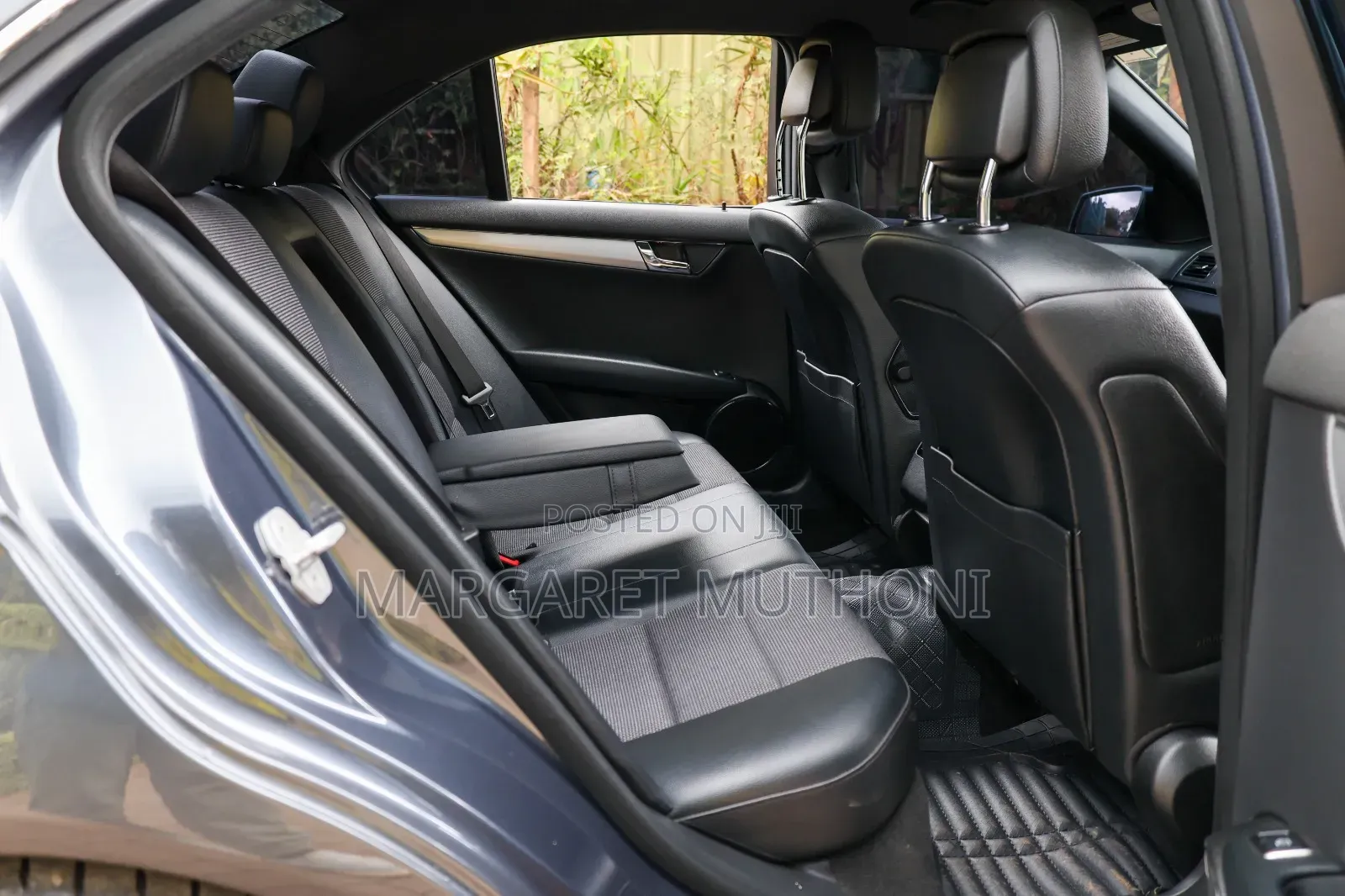 Mercedes-Benz C180 2011 Gray