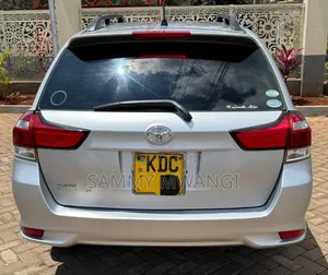 Toyota Corolla Fielder 2015 Gray