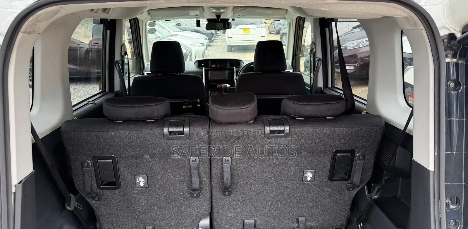 Toyota Tank 1.0 FWD 2019 White