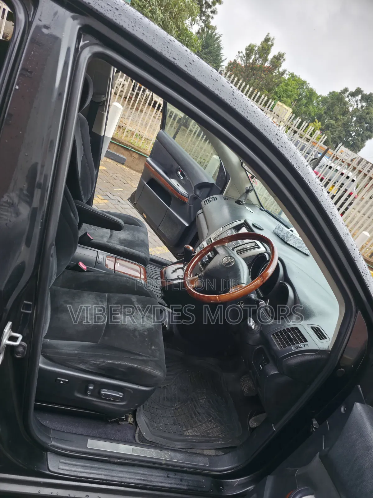 Toyota Harrier 2012 Black