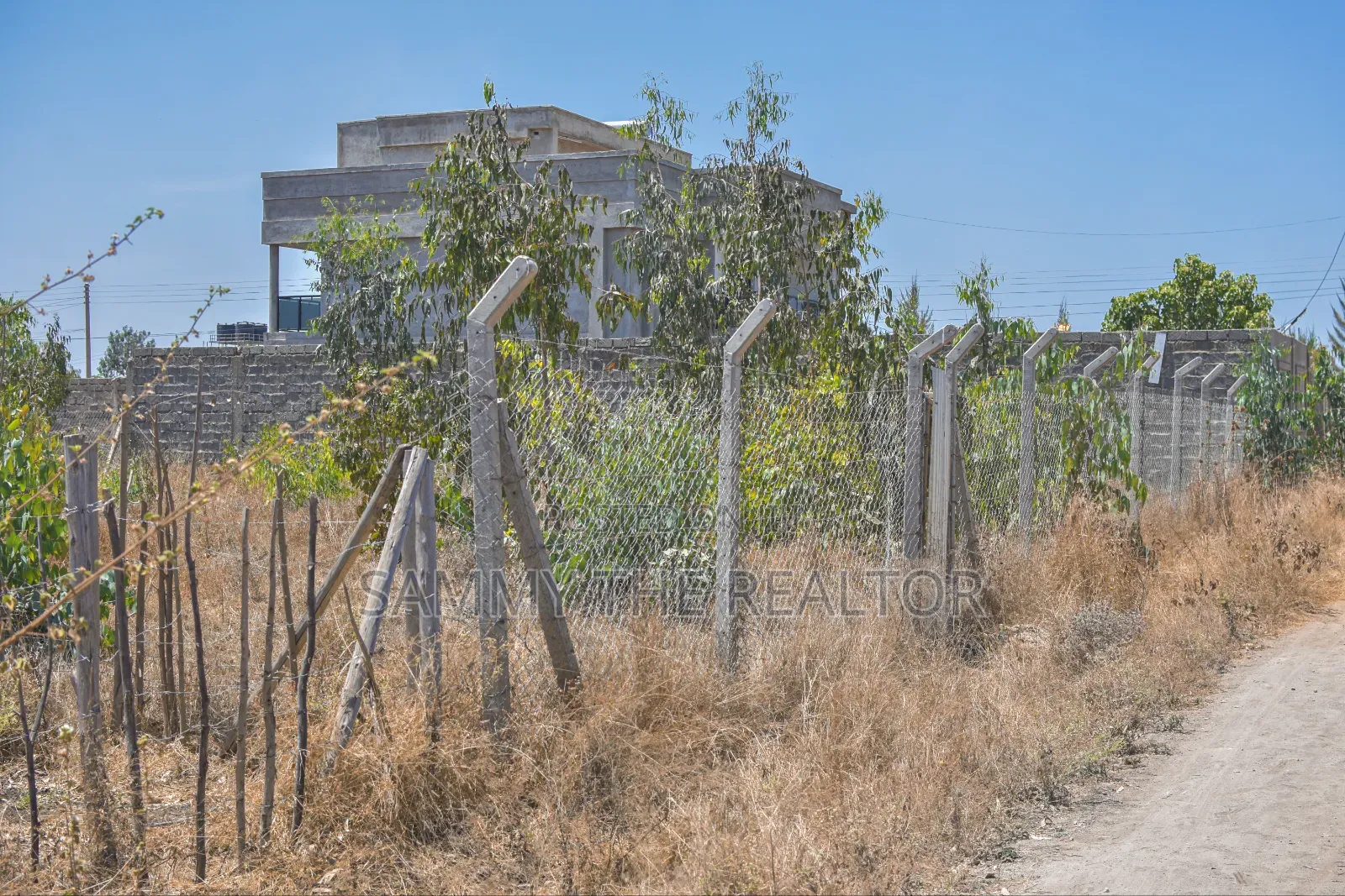 Kamulu Plot for Sale
